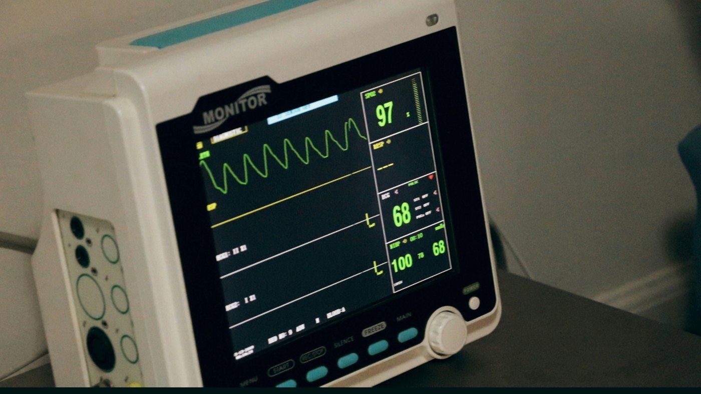 Best Battery Backup for Medical Devices at Home backup power illustration